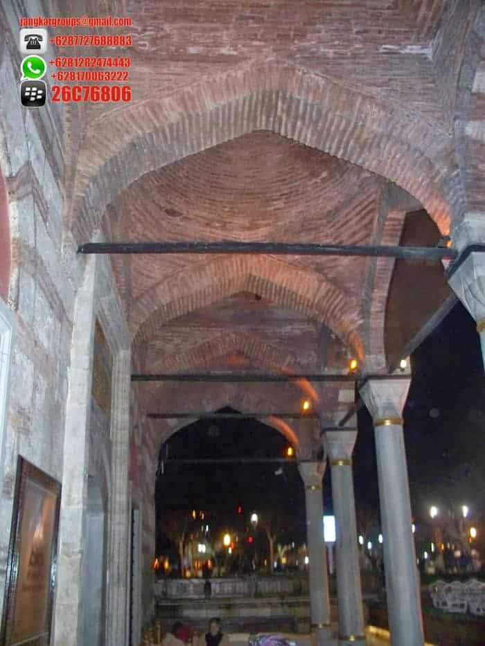 interior ayasofya hamami