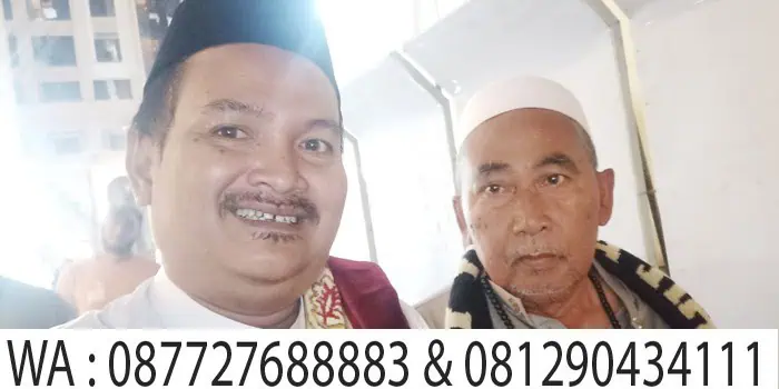 sholat berjamaah di madinah, UMROH RAMADHAN SAFAR ARROYAN